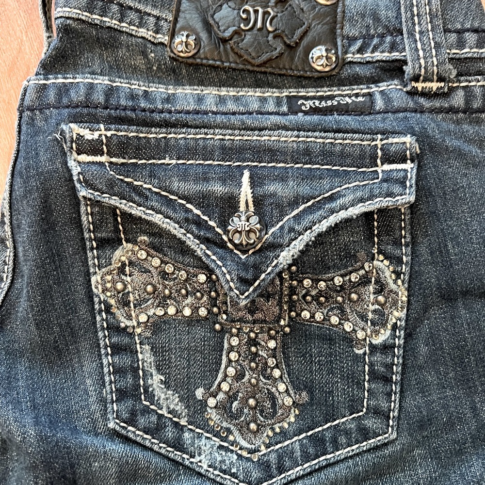Women's Embellished Blue Jeans
